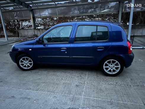 Renault Clio 2005 синий - фото 8