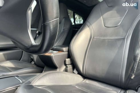 Tesla Model S 2016 - фото 12
