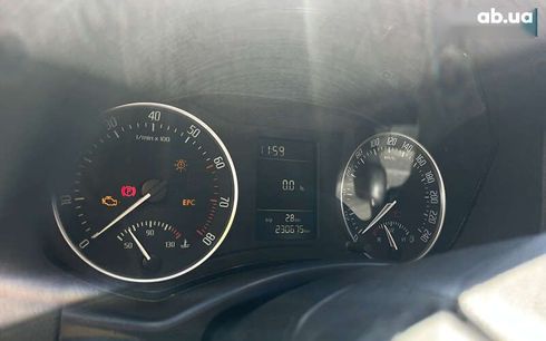 Skoda Octavia 2012 - фото 13