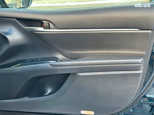 Toyota Camry 2018 черный - фото 29