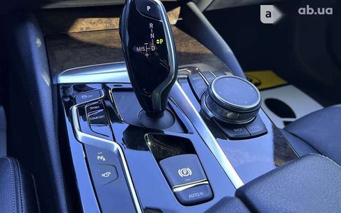BMW 5 серия 2017 - фото 15