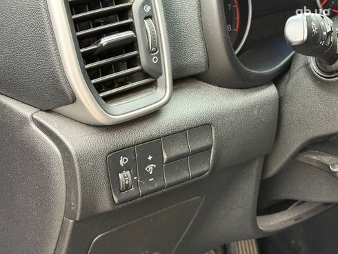 Kia Sportage 2019 красный - фото 22