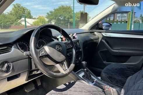 Skoda Octavia 2018 - фото 15