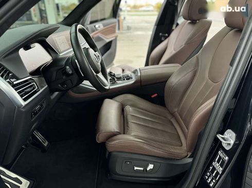 BMW X7 2022 - фото 30