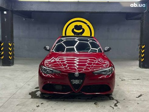 Alfa Romeo Giulia 2020 - фото 2