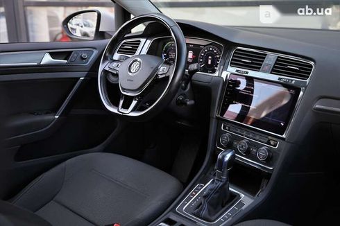 Volkswagen e-Golf 2019 - фото 9