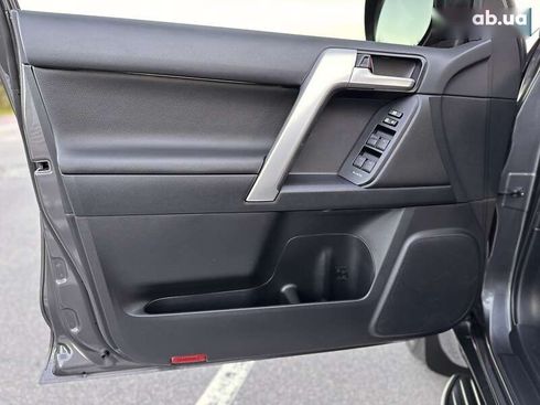 Toyota Land Cruiser Prado 2021 - фото 19