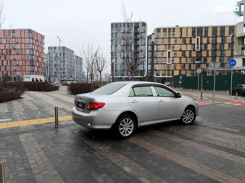 Toyota Corolla 2009 - фото 22