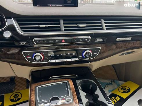 Audi Q7 2017 - фото 17