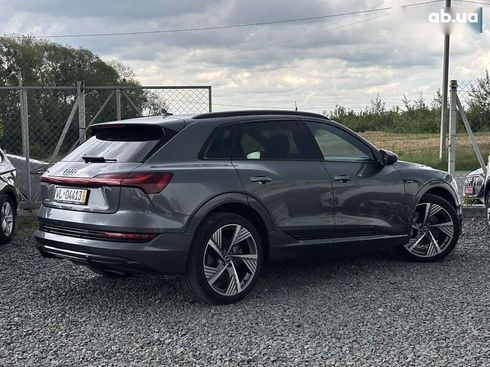 Audi E-Tron 2021 - фото 11