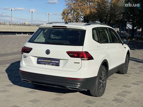 Volkswagen Tiguan 2020 - фото 13