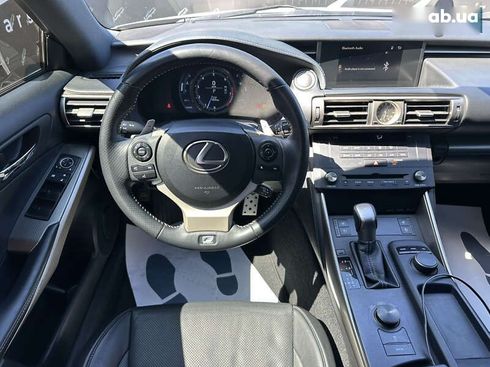 Lexus IS 2015 - фото 14