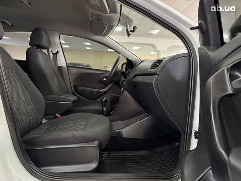 Volkswagen Polo 2019 белый - фото 14