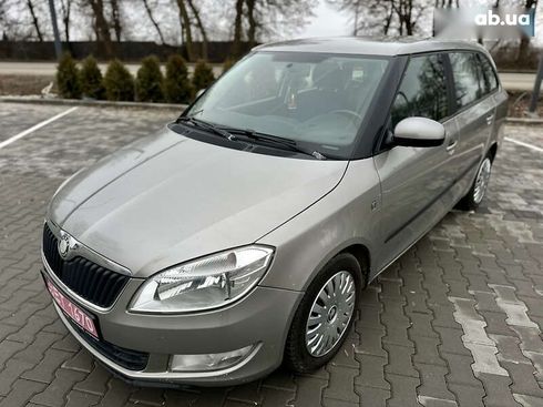 Skoda Fabia 2010 - фото 18