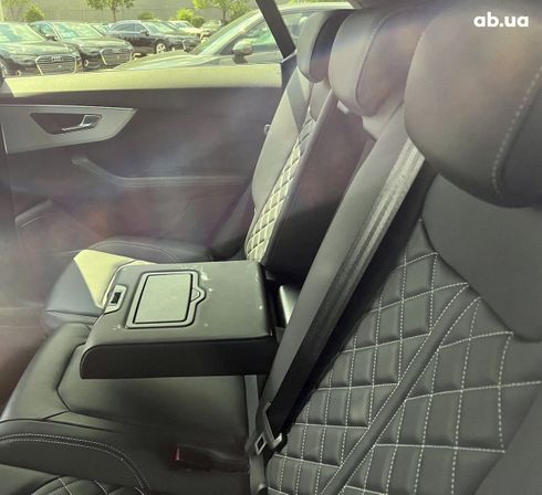 Audi Q8 2021 - фото 4