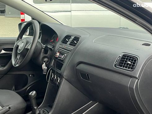 Volkswagen Polo 2012 черный - фото 16