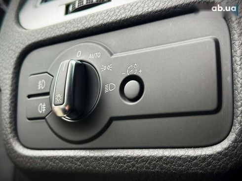 Volkswagen Touareg 2018 - фото 20