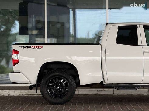 Toyota Tundra 2018 - фото 16
