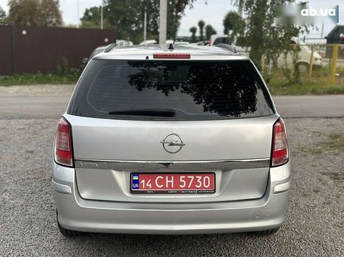 Opel Astra 2008 - фото 17