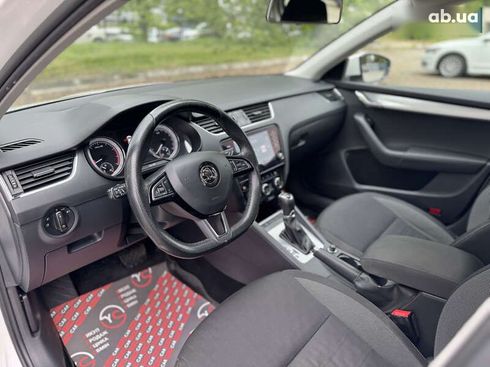 Skoda Octavia 2018 - фото 20