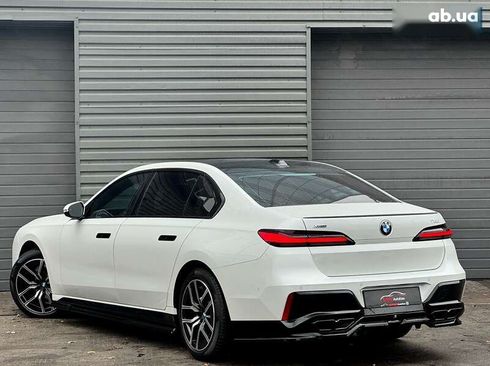 BMW 7 серия 2023 - фото 10