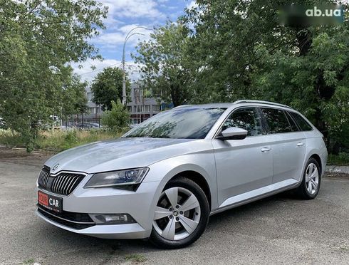 Skoda Superb 2016 - фото 4