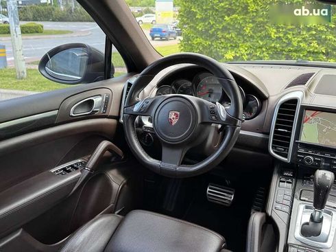 Porsche Cayenne 2011 - фото 30