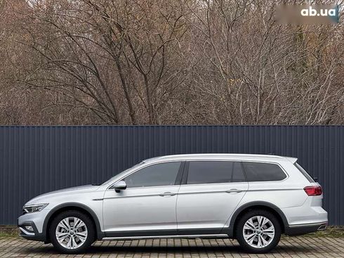 Volkswagen passat alltrack 2020 - фото 7