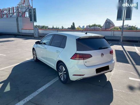 Volkswagen e-Golf 2020 - фото 8