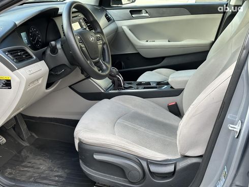 Hyundai Sonata 2016 серый - фото 8