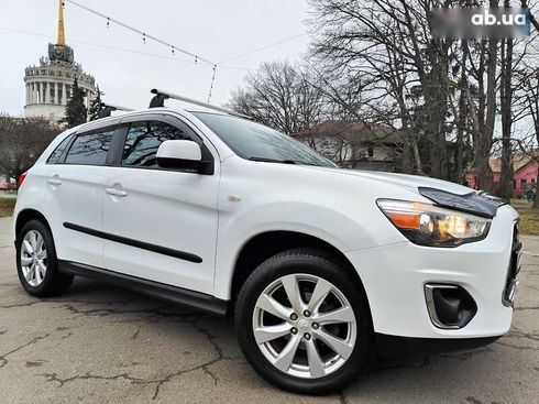 Mitsubishi Outlander 2015 - фото 25