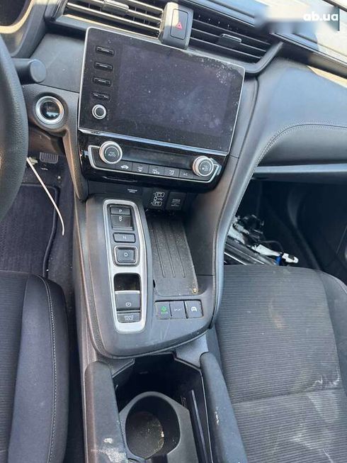 Honda Insight 2021 - фото 10