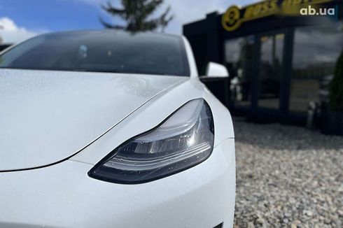 Tesla Model 3 2022 - фото 8