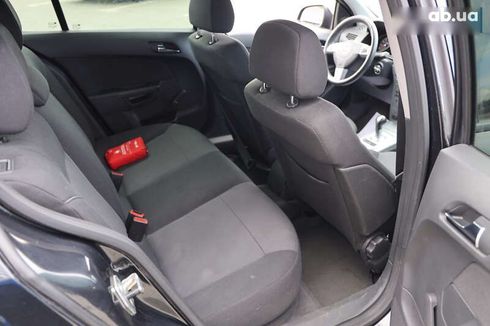 Opel Astra 2013 - фото 24
