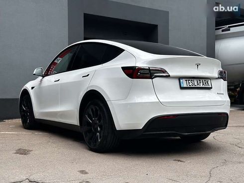 Tesla Model Y 2023 - фото 8