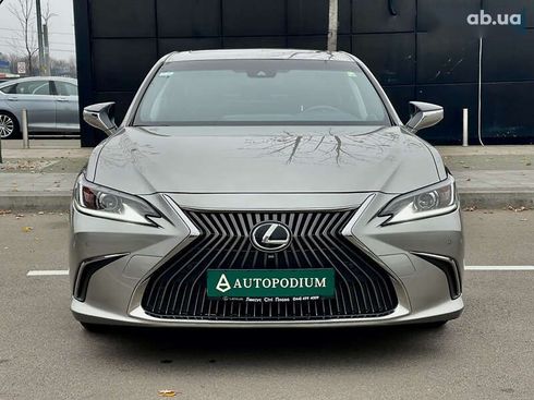 Lexus ES 2020 - фото 9