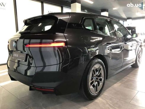 BMW iX 2022 - фото 13