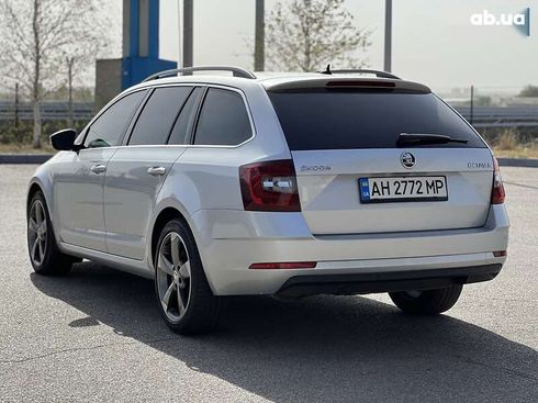 Skoda Octavia 2018 - фото 25