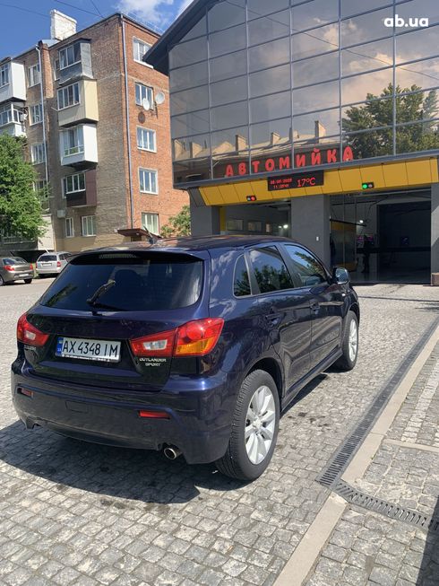 Mitsubishi Outlander 2011 синий - фото 6
