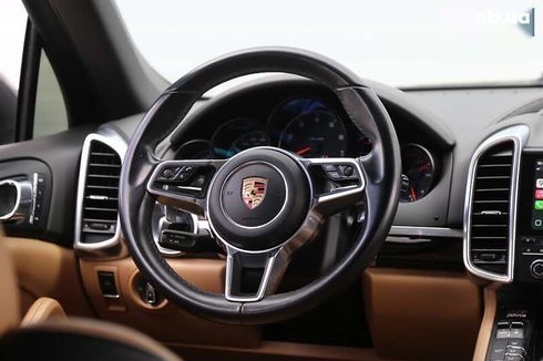 Porsche Cayenne 2017 - фото 17