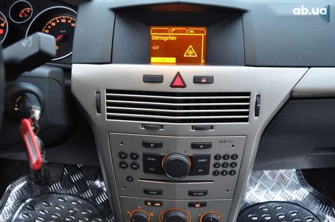 Opel Astra 2007 - фото 21