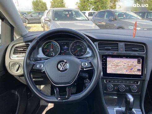 Volkswagen e-Golf 2020 - фото 25