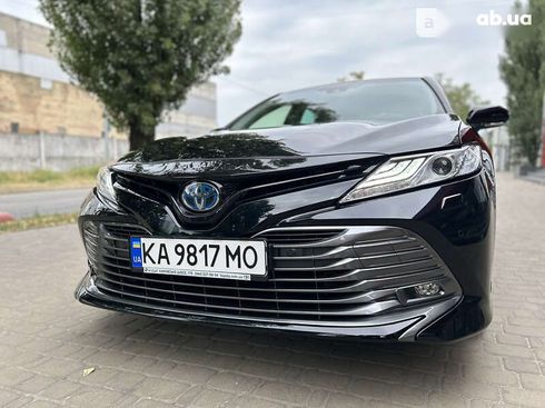 Toyota Camry 2020 - фото 9