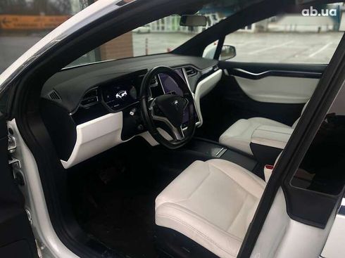 Tesla Model X 2017 - фото 16