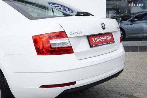 Skoda Octavia 2018 - фото 8