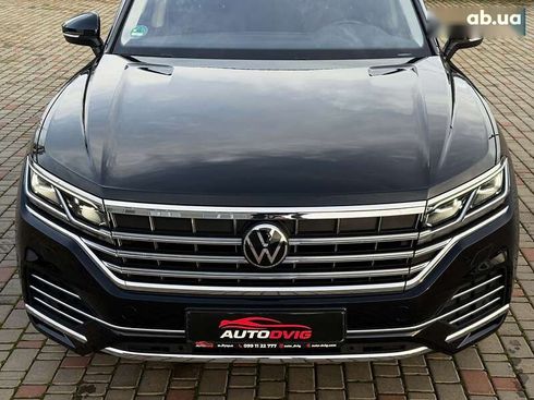 Volkswagen Touareg 2022 - фото 11