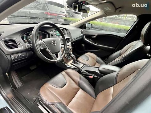 Volvo V40 Cross Country 2016 - фото 21