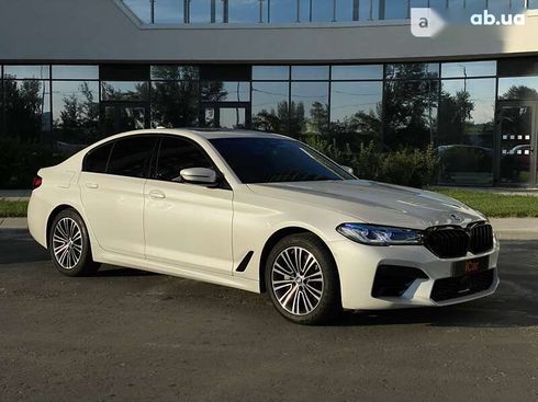 BMW 5 серия 2018 - фото 3