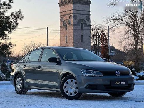 Volkswagen Jetta 2013 - фото 4