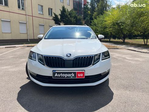 Skoda octavia a7 2018 белый - фото 8